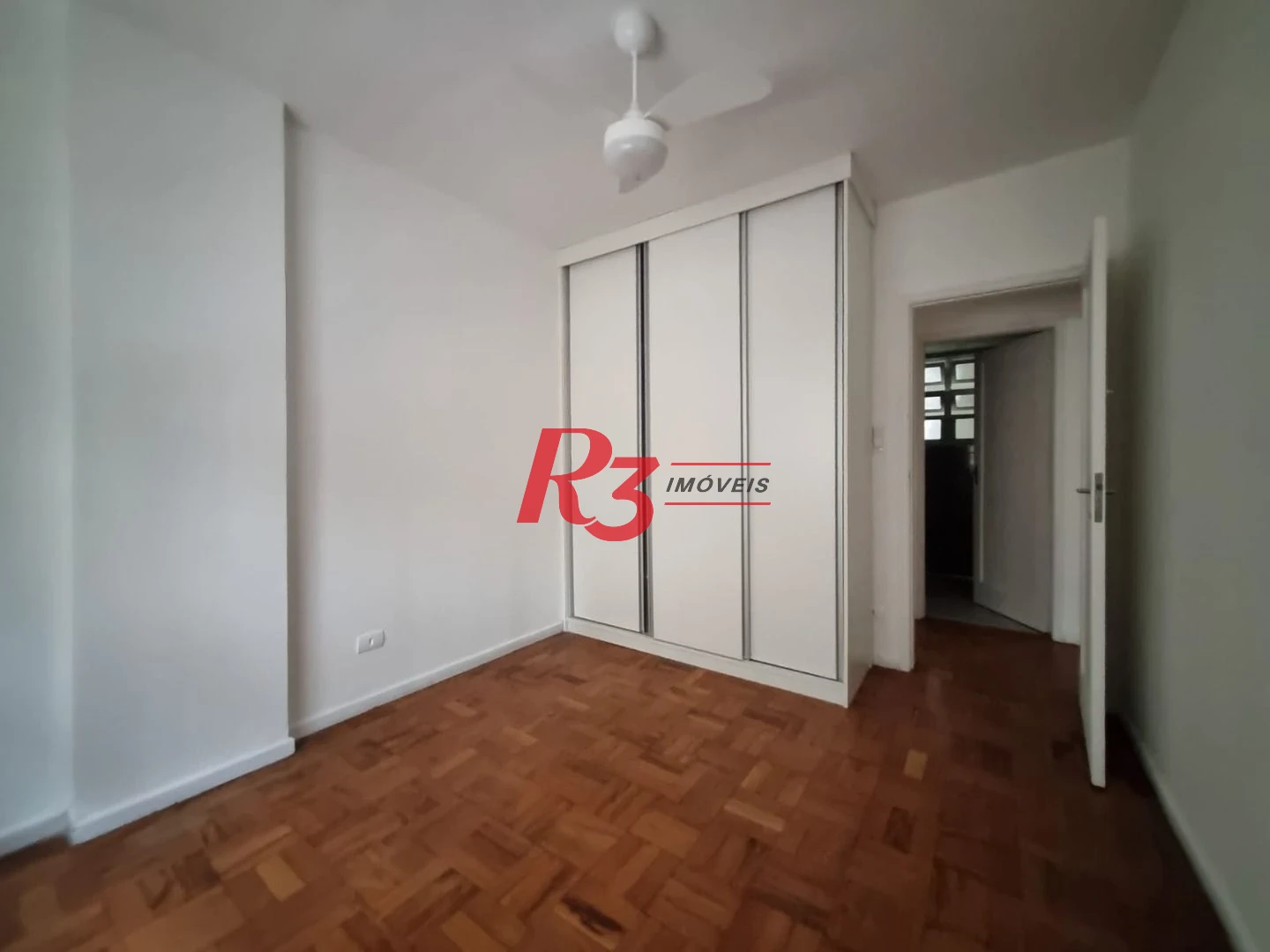 Apartamento com 2 dormitórios para alugar, 90 m² por R$ 5.100,02/mês - Gonzaga - Santos/SP
