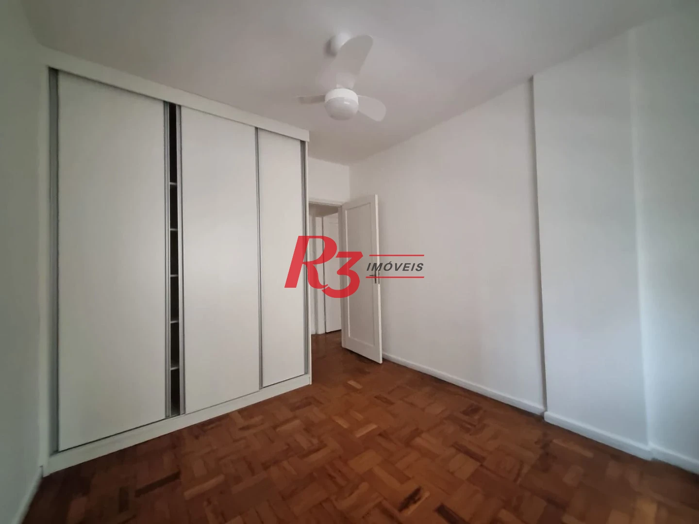 Apartamento com 2 dormitórios para alugar, 90 m² por R$ 5.100,02/mês - Gonzaga - Santos/SP