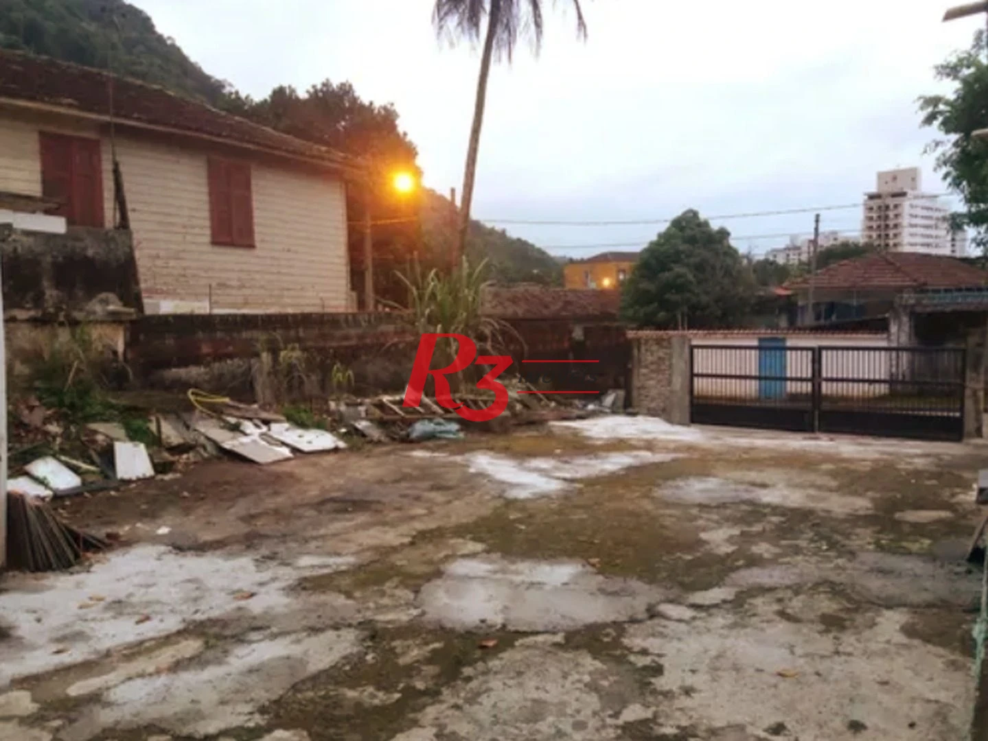 Terreno para alugar, 591 m² por R$ 7.850,00/mês - Marapé - Santos/SP