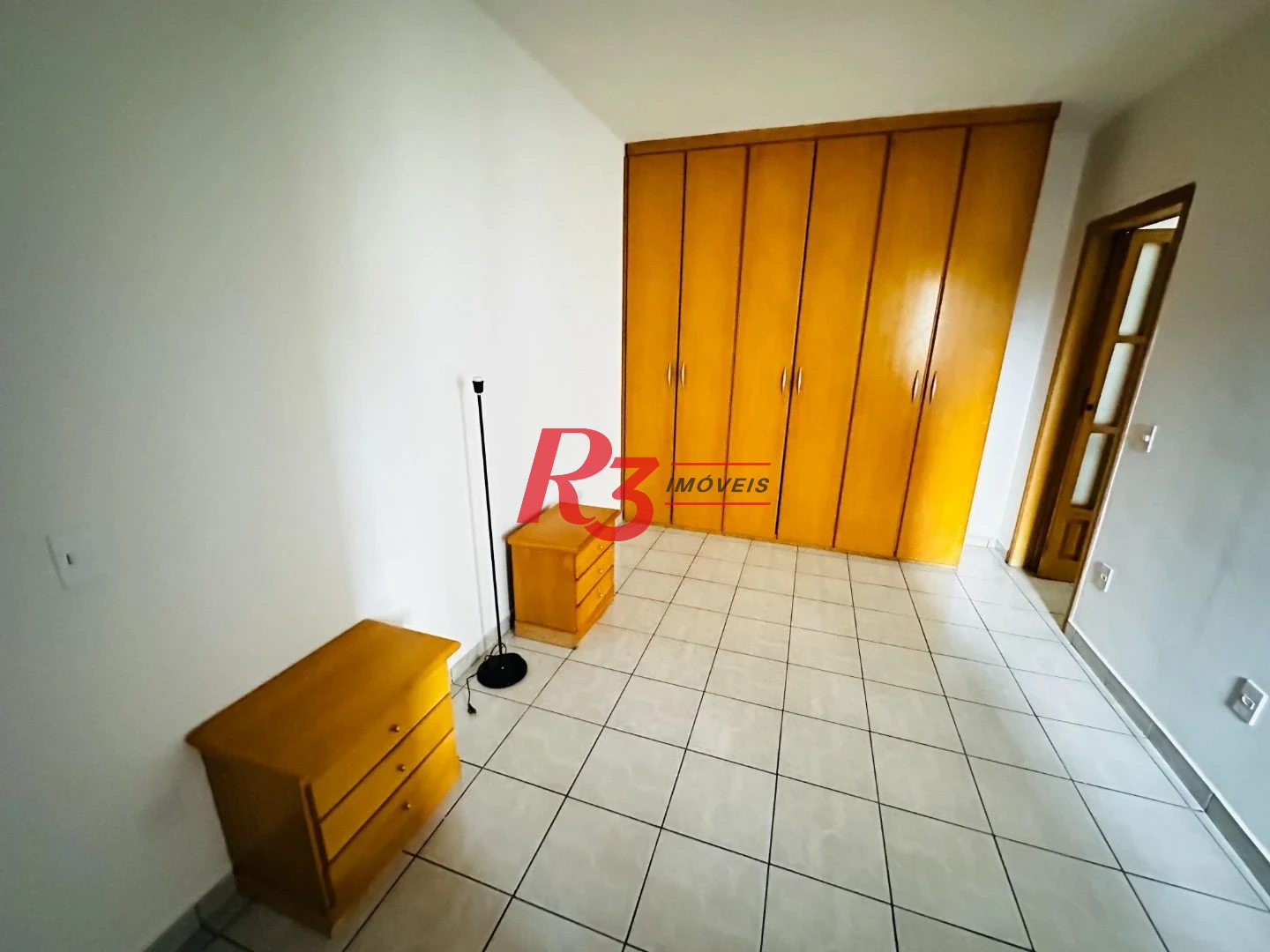 OPortunidade à venda em Santos, 1 quarto, portaria 24h, lazer completo, condição muito especial, localização ótima!!