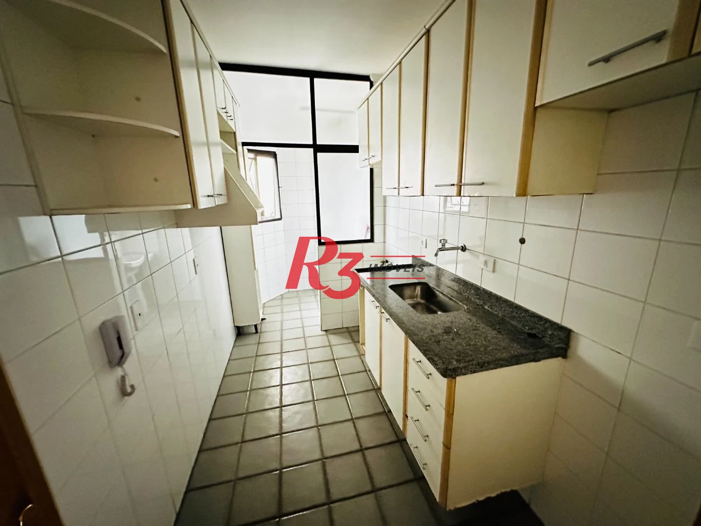 OPortunidade à venda em Santos, 1 quarto, portaria 24h, lazer completo, condição muito especial, localização ótima!!