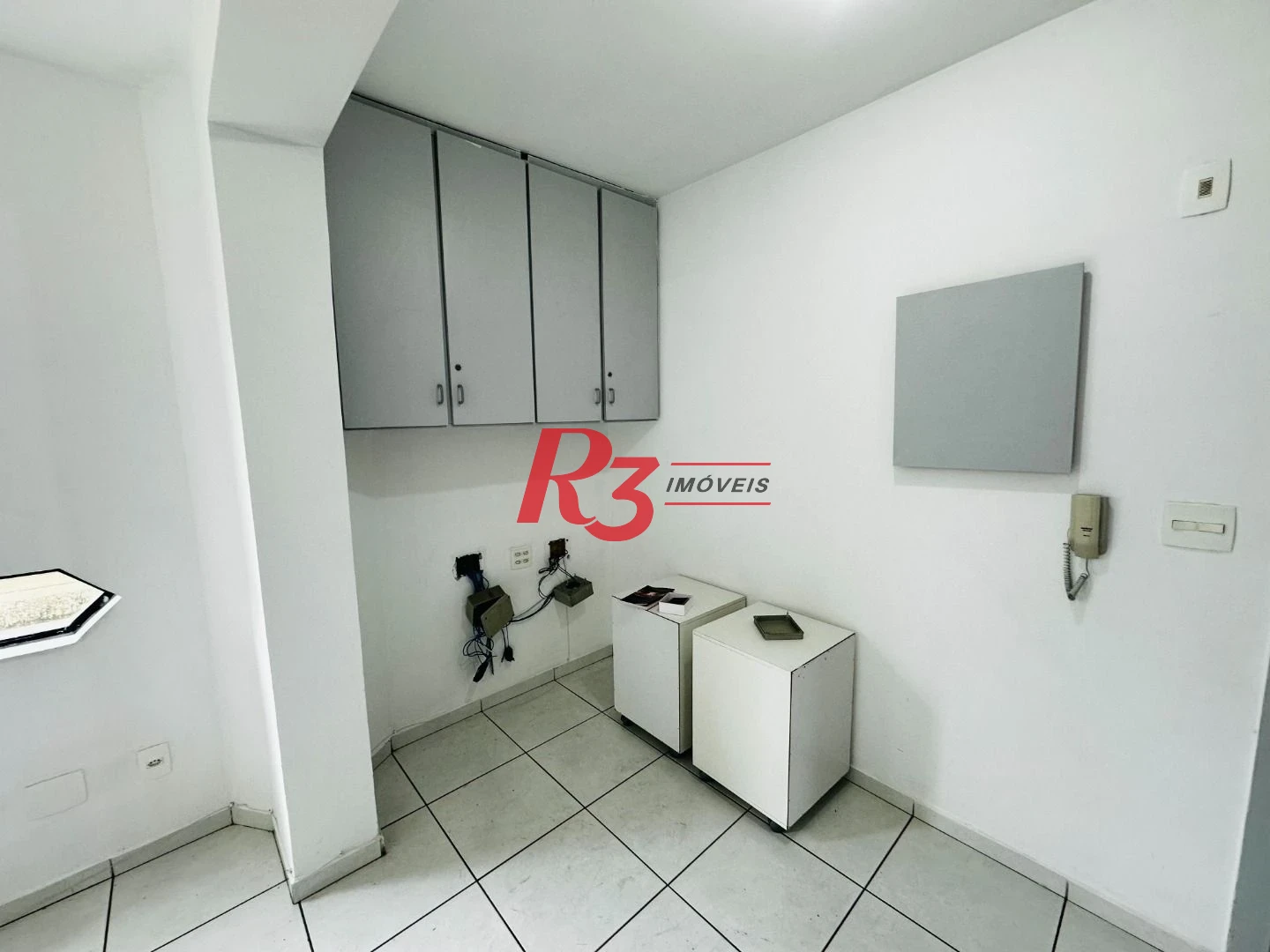 Sala para alugar, 121 m² por R$ 5.000,00/mês - Gonzaga - Santos/SP