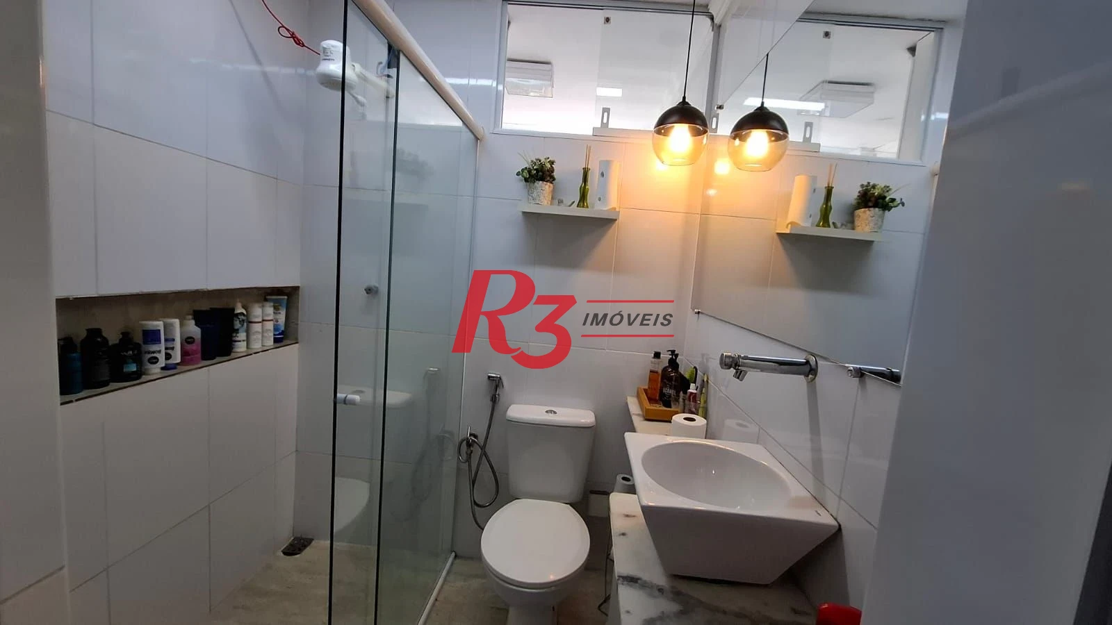 Apartamento com 3 dormitórios à venda, 84 m² por R$ 300.000,00 - Centro - São Vicente/SP