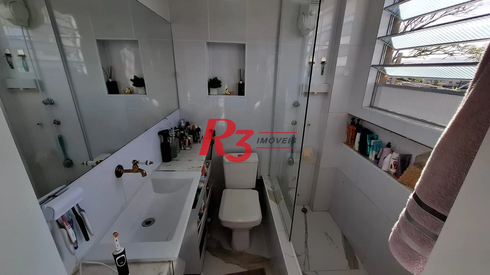 Apartamento com 3 dormitórios à venda, 84 m² por R$ 300.000,00 - Centro - São Vicente/SP