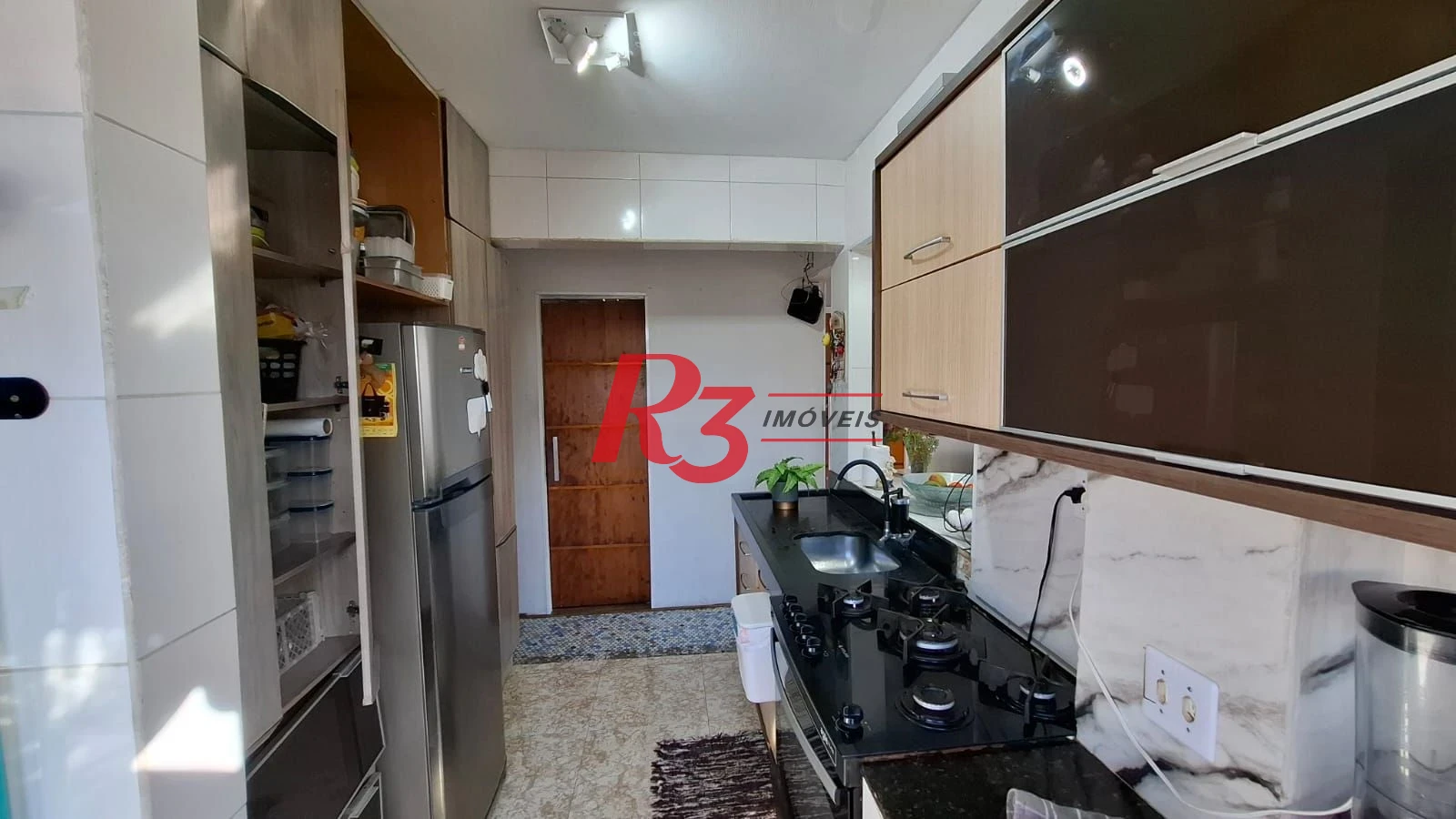 Apartamento com 3 dormitórios à venda, 84 m² por R$ 300.000,00 - Centro - São Vicente/SP