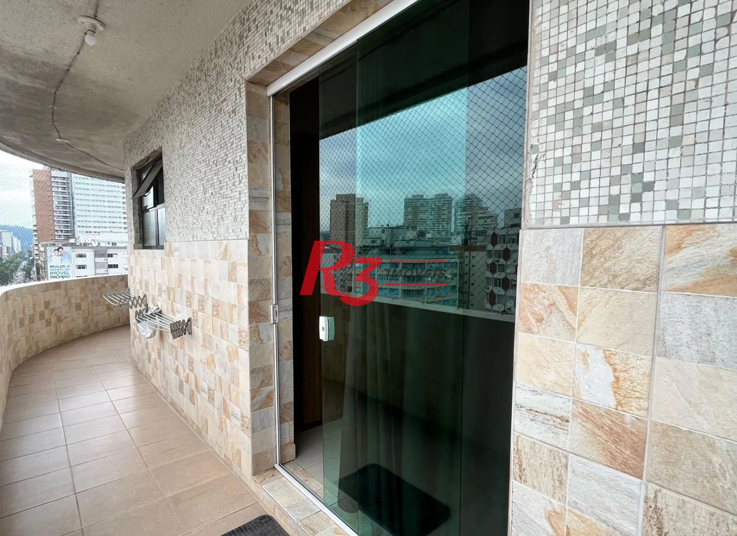 Apartamento com 3 dormitórios à venda, 111 m² por R$ 1.200.000,00 - Gonzaga - Santos/SP