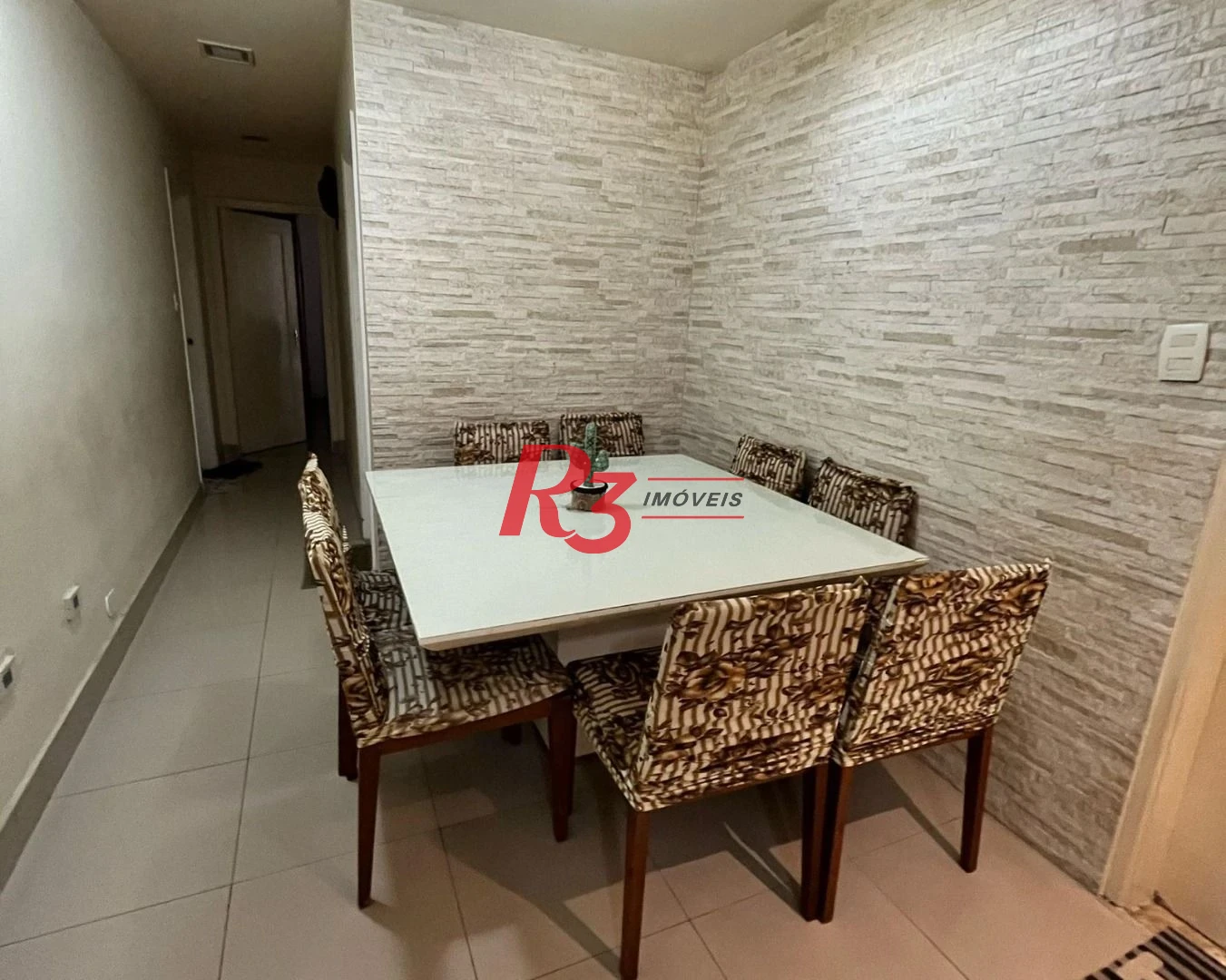 Apartamento com 3 dormitórios à venda, 111 m² por R$ 1.200.000,00 - Gonzaga - Santos/SP