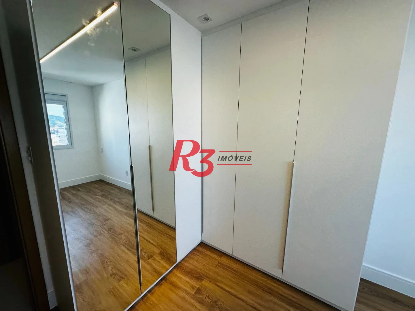 Apartamento com 3 dormitórios para alugar, 166 m² por R$ 18.400,00/mês - Ponta da Praia - Santos/SP