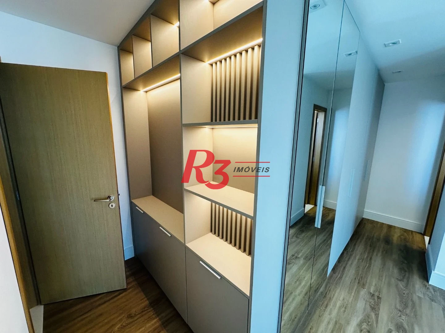 Apartamento com 3 dormitórios para alugar, 166 m² por R$ 18.400,00/mês - Ponta da Praia - Santos/SP