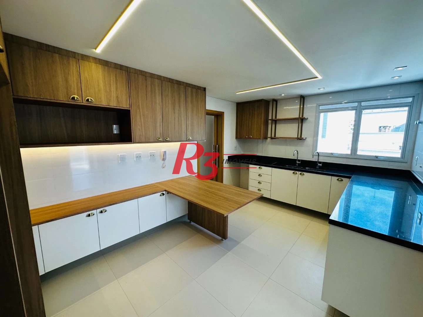 Apartamento com 3 dormitórios para alugar, 166 m² por R$ 18.400,00/mês - Ponta da Praia - Santos/SP