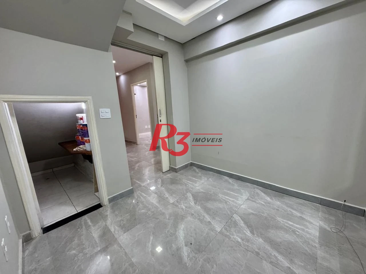 Sobrado com 3 dormitórios para alugar, 200 m² por R$ 16.550,00/mês - Gonzaga - Santos/SP