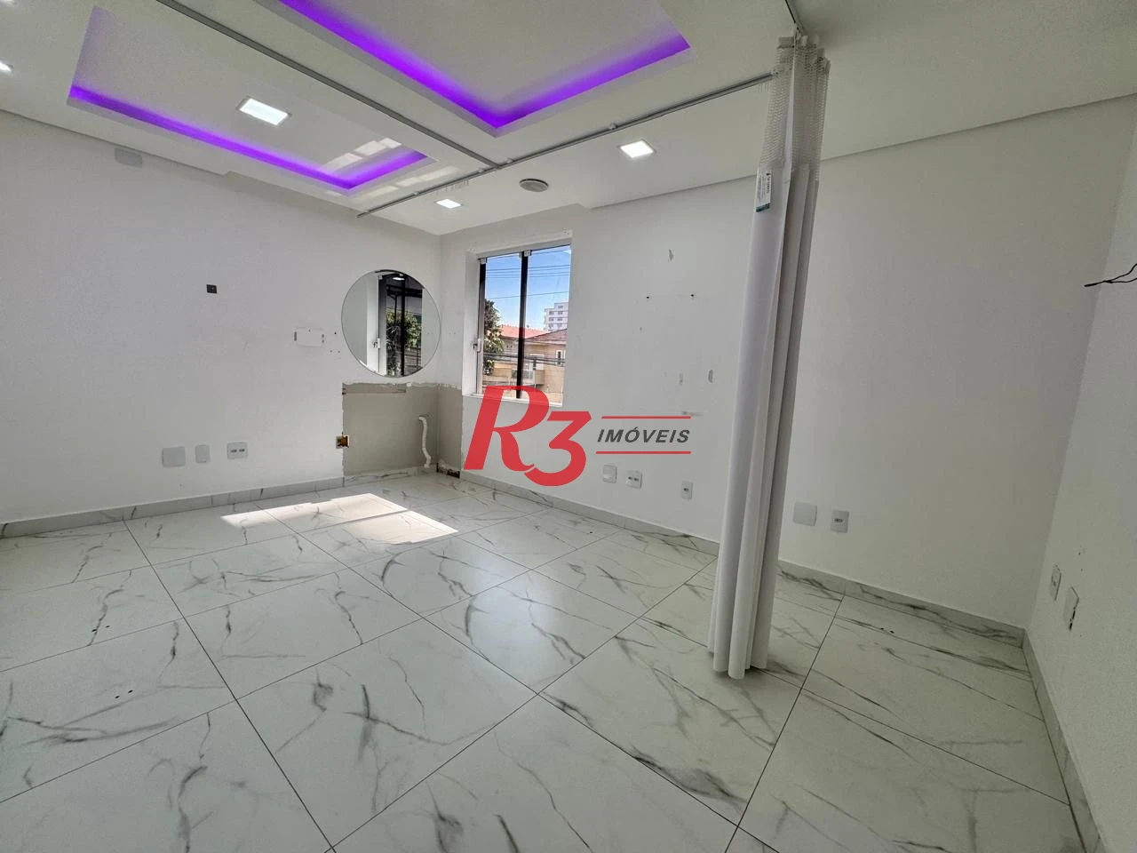 Sobrado com 3 dormitórios para alugar, 200 m² por R$ 16.550,00/mês - Gonzaga - Santos/SP