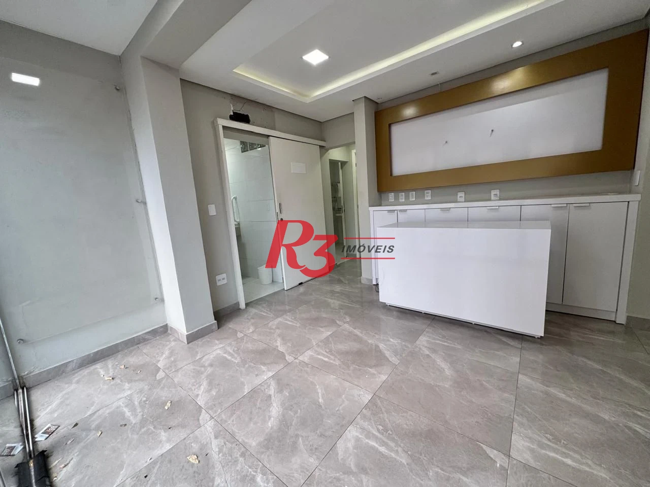 Sobrado com 3 dormitórios para alugar, 200 m² por R$ 16.550,00/mês - Gonzaga - Santos/SP
