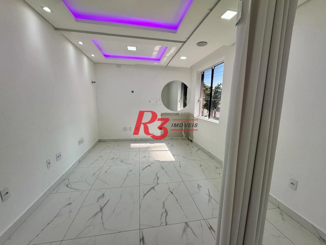 Sobrado com 3 dormitórios para alugar, 200 m² por R$ 16.550,00/mês - Gonzaga - Santos/SP