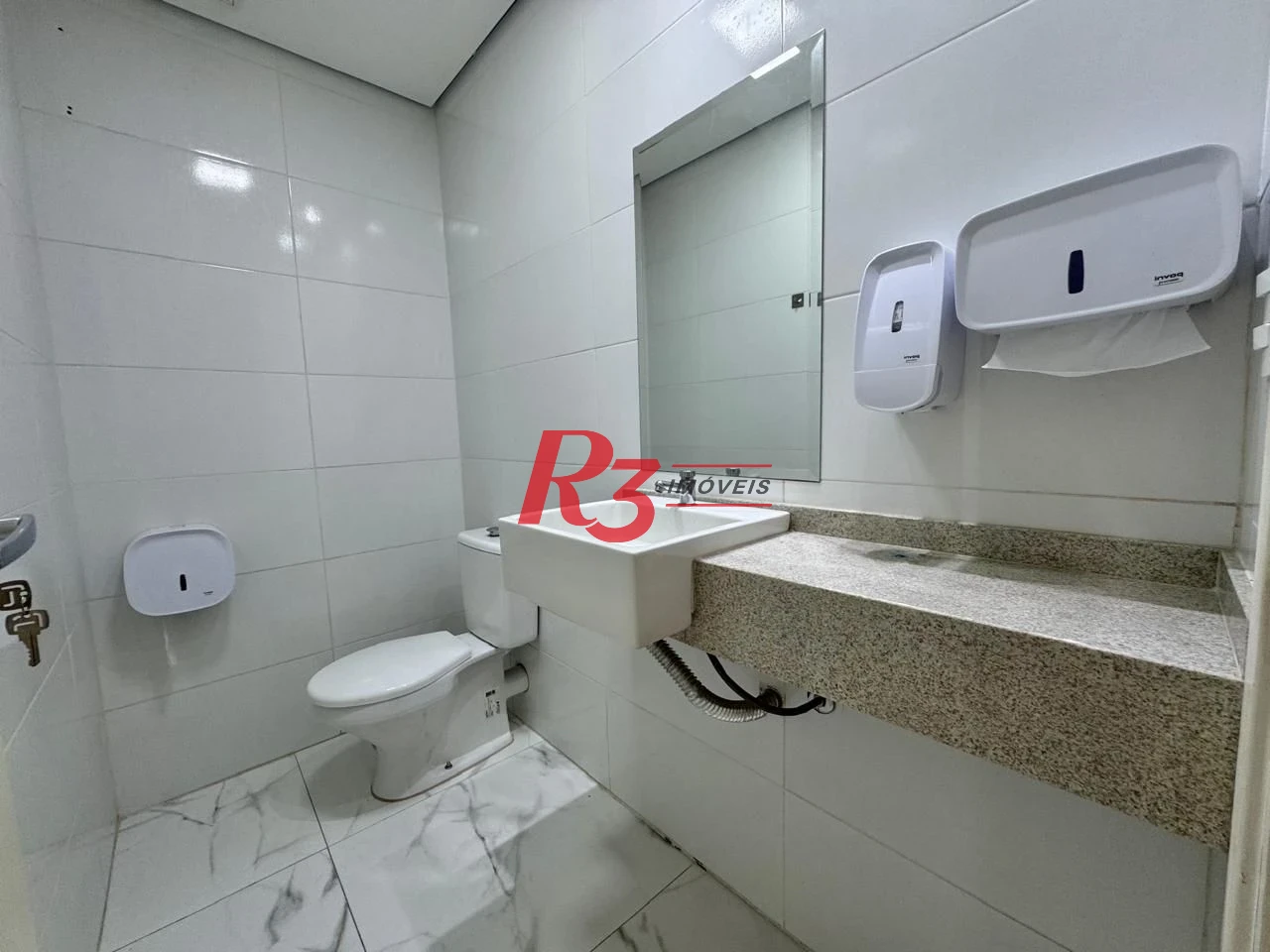 Sobrado com 3 dormitórios para alugar, 200 m² por R$ 16.550,00/mês - Gonzaga - Santos/SP