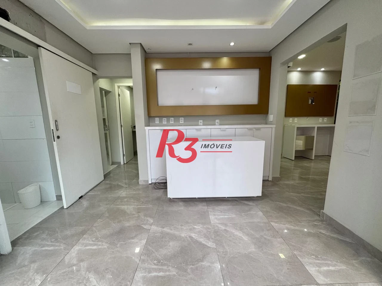 Sobrado com 3 dormitórios para alugar, 200 m² por R$ 16.550,00/mês - Gonzaga - Santos/SP