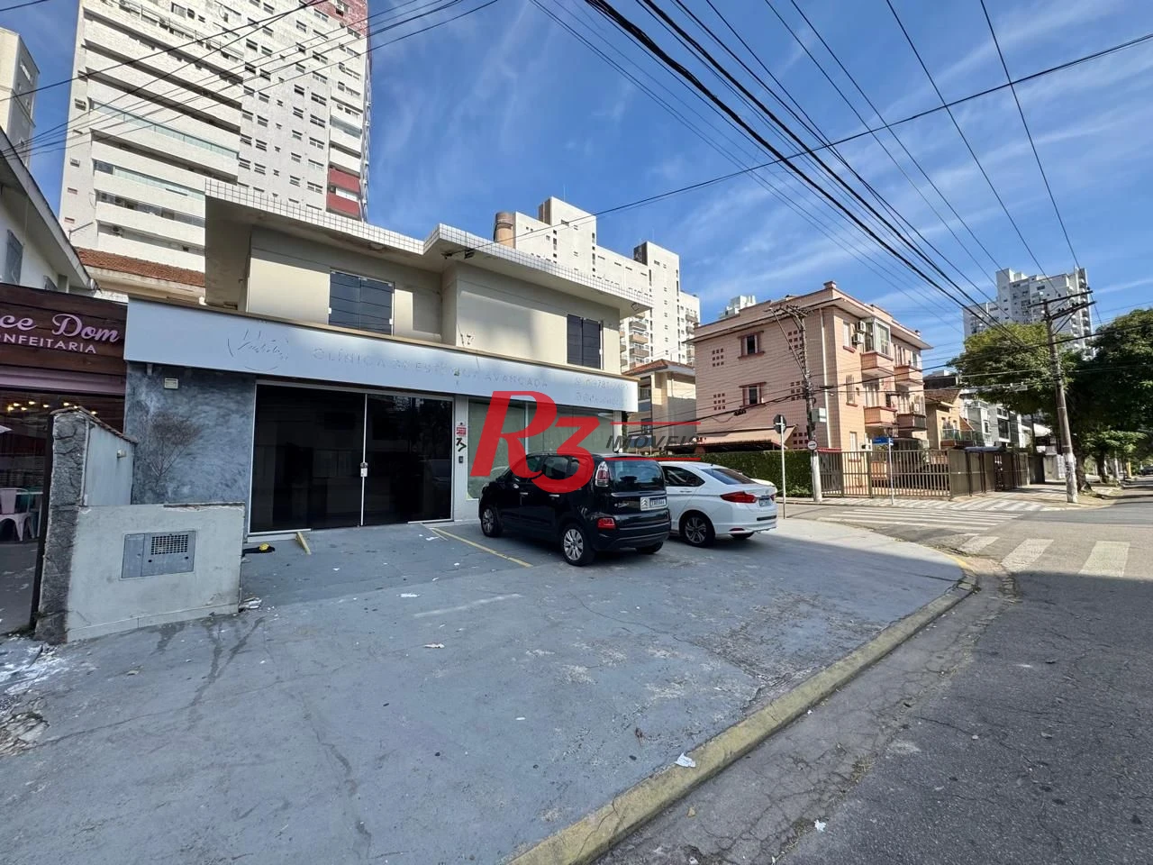 Sobrado com 3 dormitórios para alugar, 200 m² por R$ 16.550,00/mês - Gonzaga - Santos/SP