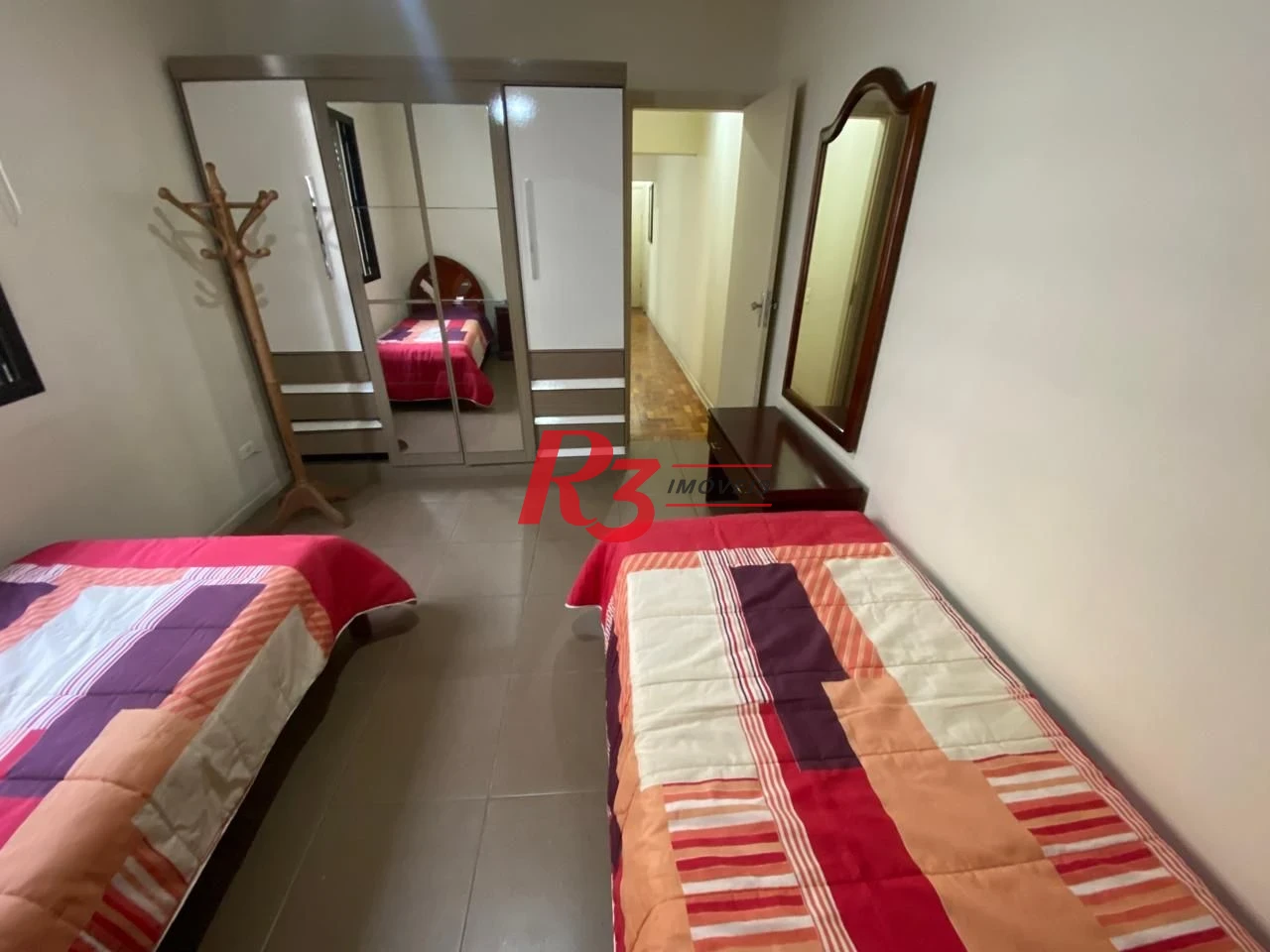 Apartamento com 1 dormitório à venda, 70 m² por R$ 430.000,00 - Gonzaga - Santos/SP