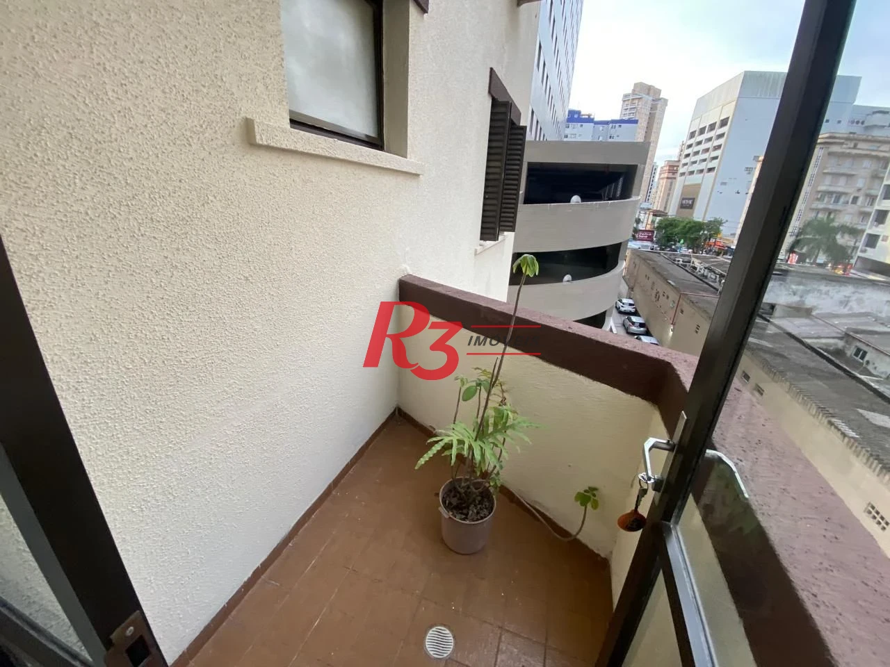 Apartamento com 1 dormitório à venda, 70 m² por R$ 430.000,00 - Gonzaga - Santos/SP