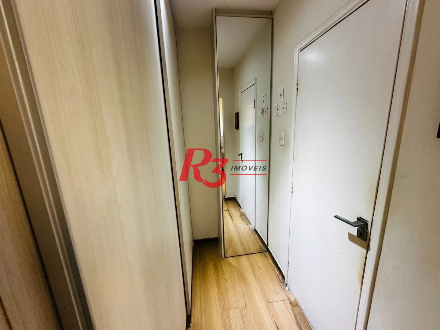 Apartamento com 4 dormitórios à venda, 184 m² por R$ 980.000,00 - Ponta da Praia - Santos/SP