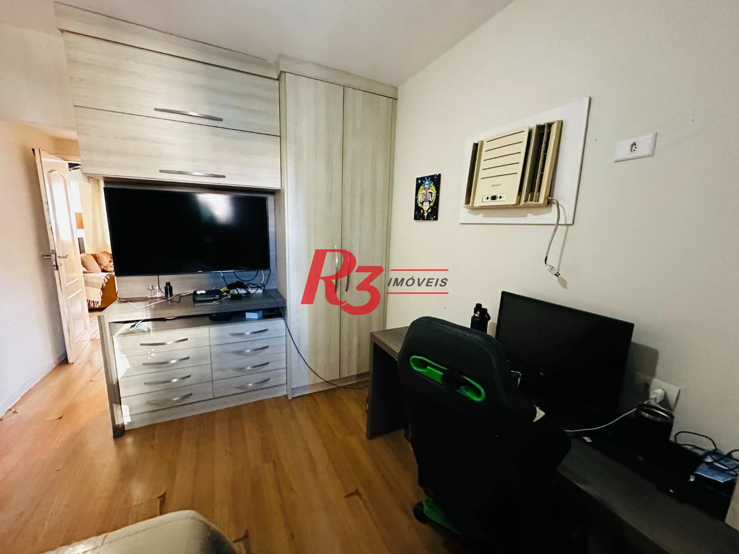Apartamento com 4 dormitórios à venda, 184 m² por R$ 980.000,00 - Ponta da Praia - Santos/SP