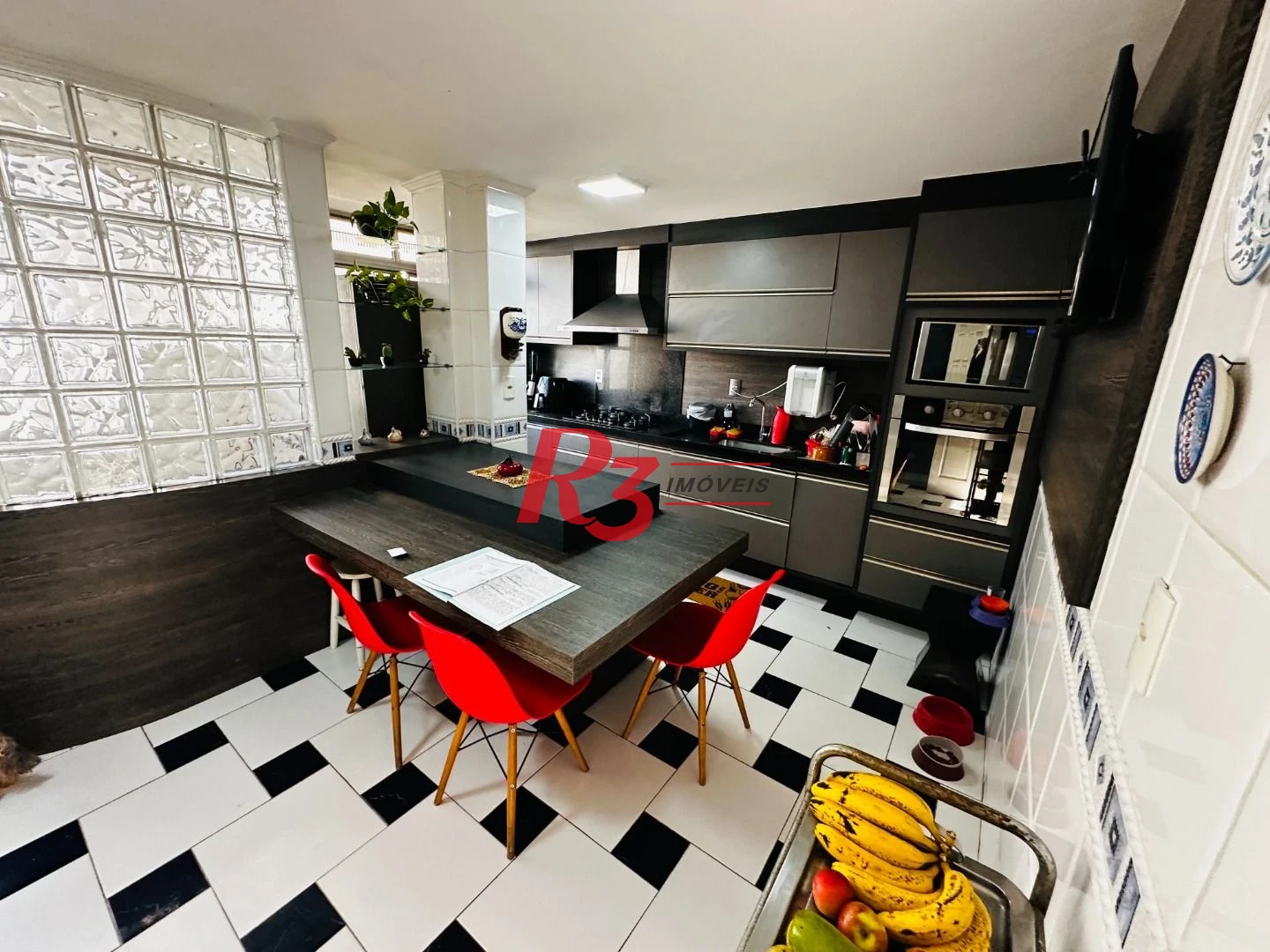 Apartamento com 4 dormitórios à venda, 184 m² por R$ 980.000,00 - Ponta da Praia - Santos/SP