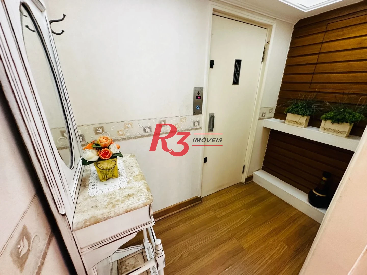 Apartamento com 4 dormitórios à venda, 184 m² por R$ 980.000,00 - Ponta da Praia - Santos/SP