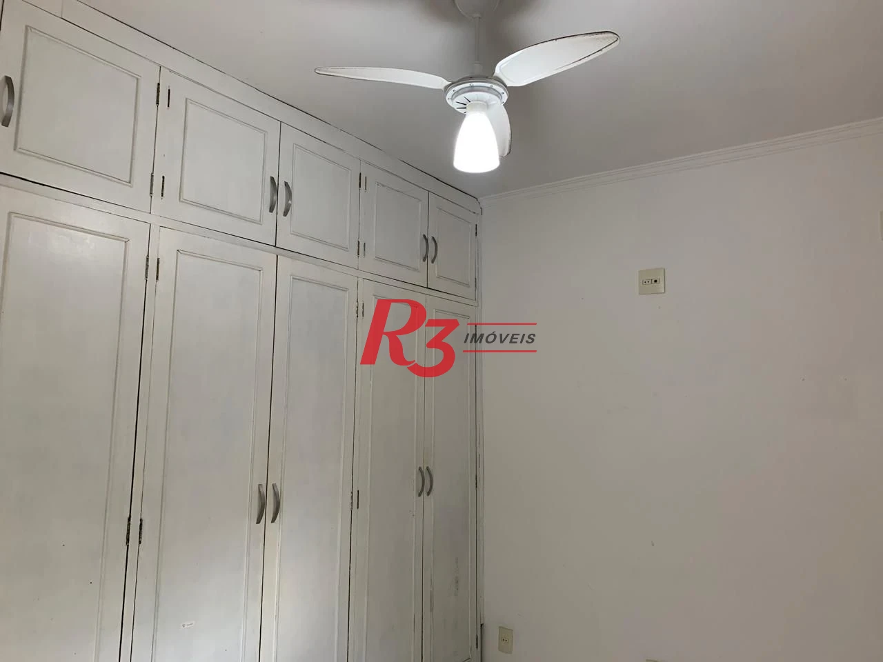 Apartamento com 3 dormitórios à venda, 97 m² por R$ 550.000,00 - Gonzaga - Santos/SP