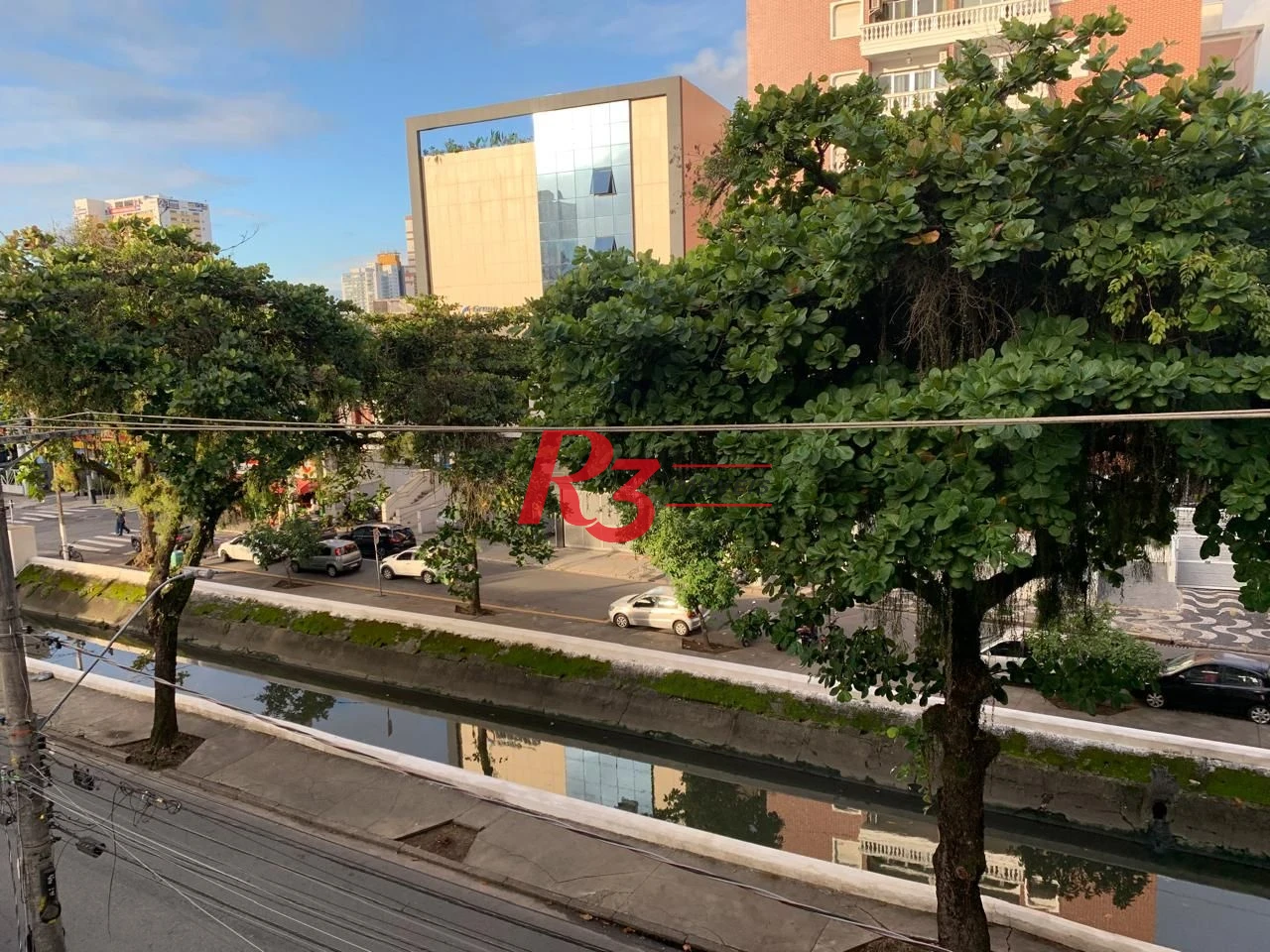 Apartamento com 3 dormitórios à venda, 97 m² por R$ 550.000,00 - Gonzaga - Santos/SP