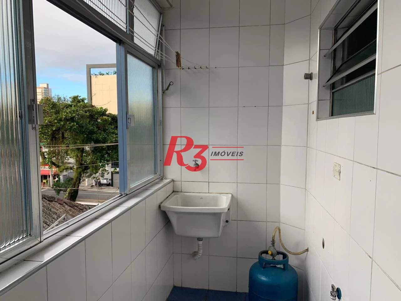 Apartamento com 3 dormitórios à venda, 97 m² por R$ 550.000,00 - Gonzaga - Santos/SP