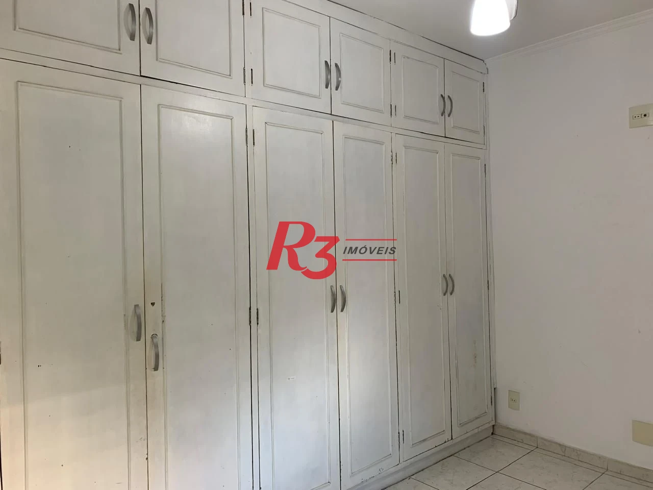 Apartamento com 3 dormitórios à venda, 97 m² por R$ 550.000,00 - Gonzaga - Santos/SP