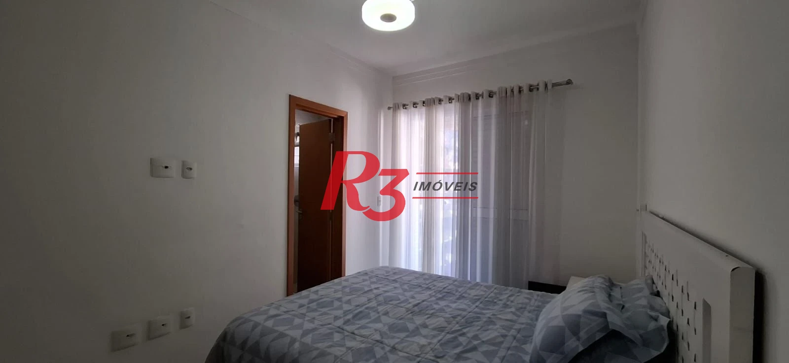 Apartamento com 2 dormitórios à venda, 72 m² por R$ 960.000,00 - Embaré - Santos/SP