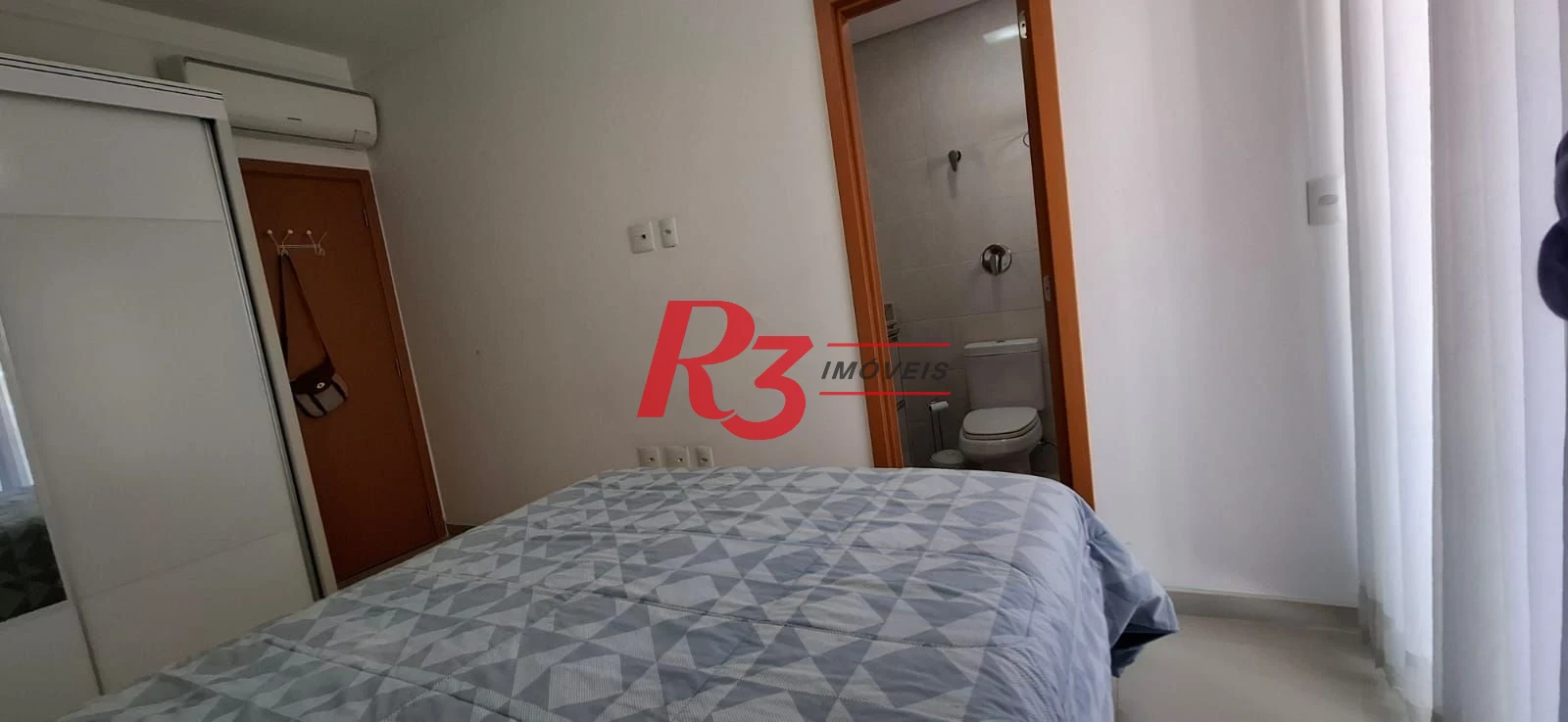 Apartamento com 2 dormitórios à venda, 72 m² por R$ 960.000,00 - Embaré - Santos/SP