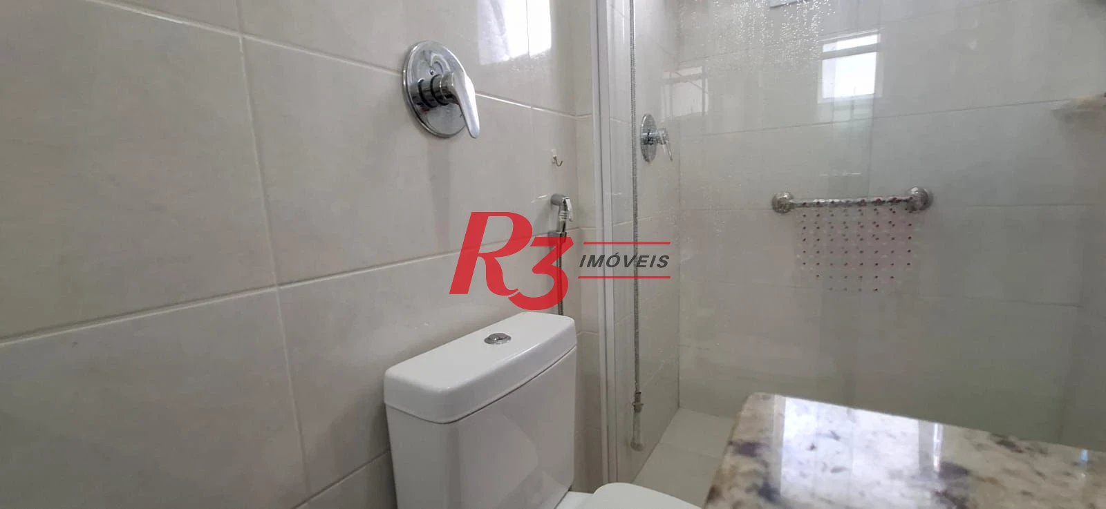 Apartamento com 2 dormitórios à venda, 72 m² por R$ 960.000,00 - Embaré - Santos/SP