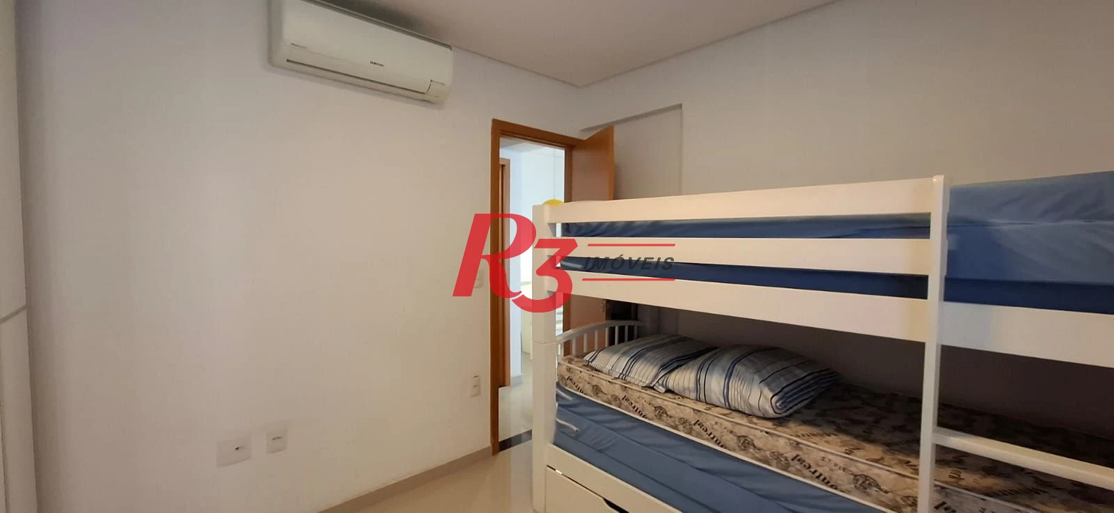 Apartamento com 2 dormitórios à venda, 72 m² por R$ 960.000,00 - Embaré - Santos/SP