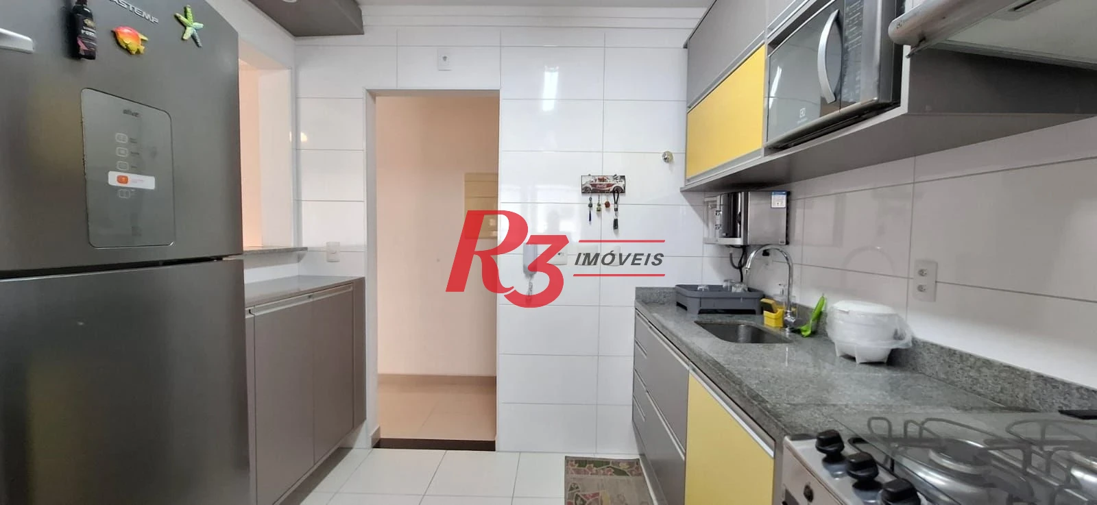 Apartamento com 2 dormitórios à venda, 72 m² por R$ 960.000,00 - Embaré - Santos/SP