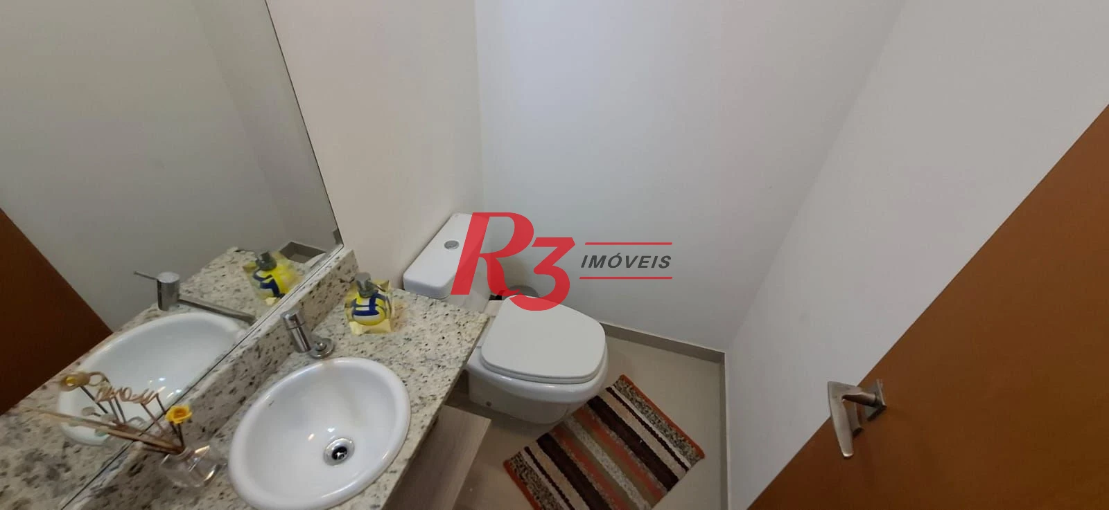Apartamento com 2 dormitórios à venda, 72 m² por R$ 960.000,00 - Embaré - Santos/SP