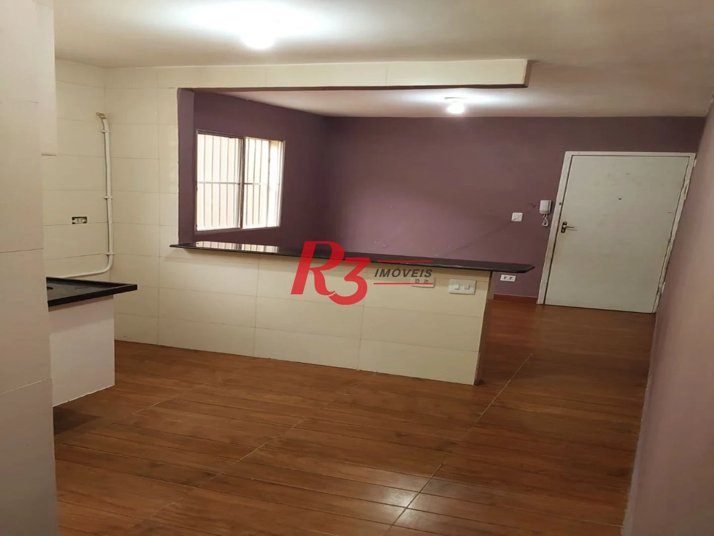 Apartamento com 2 dormitórios à venda, 50 m² por R$ 300.000,00 - Encruzilhada - Santos/SP