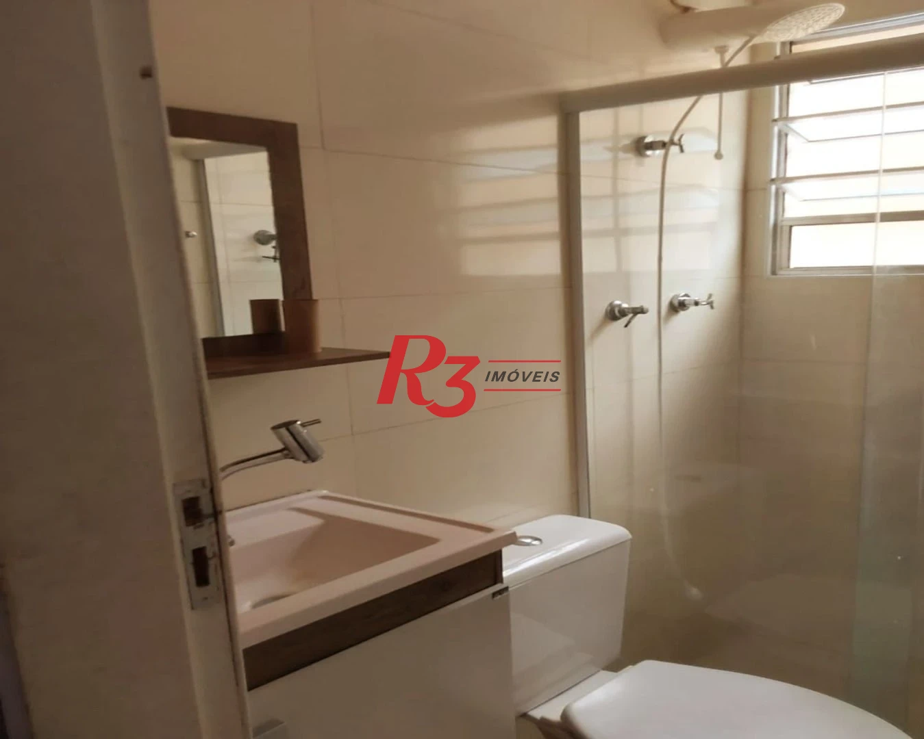 Apartamento com 2 dormitórios à venda, 50 m² por R$ 300.000,00 - Encruzilhada - Santos/SP