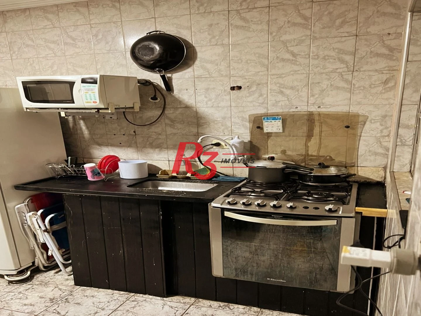 Apartamento com 2 dormitórios à venda, 68 m² por R$ 380.000,00 - Embaré - Santos/SP