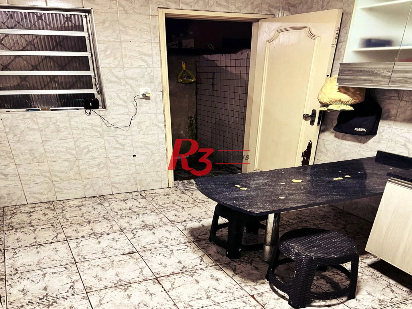 Apartamento com 2 dormitórios à venda, 68 m² por R$ 380.000,00 - Embaré - Santos/SP