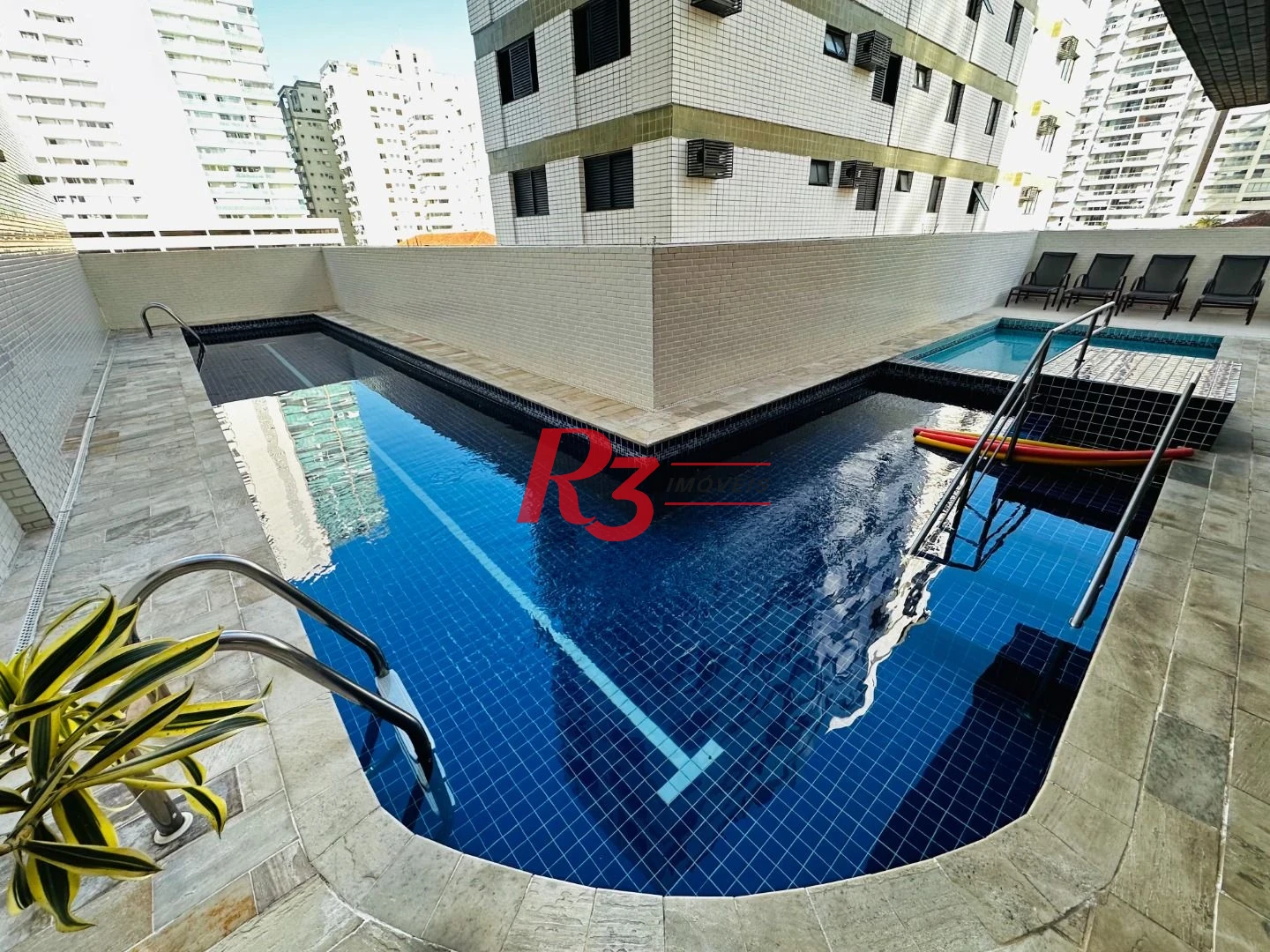 Apartamento com 2 dormitórios para alugar, 84 m² por R$ 6.000,00/mês - Boqueirão - Santos/SP
