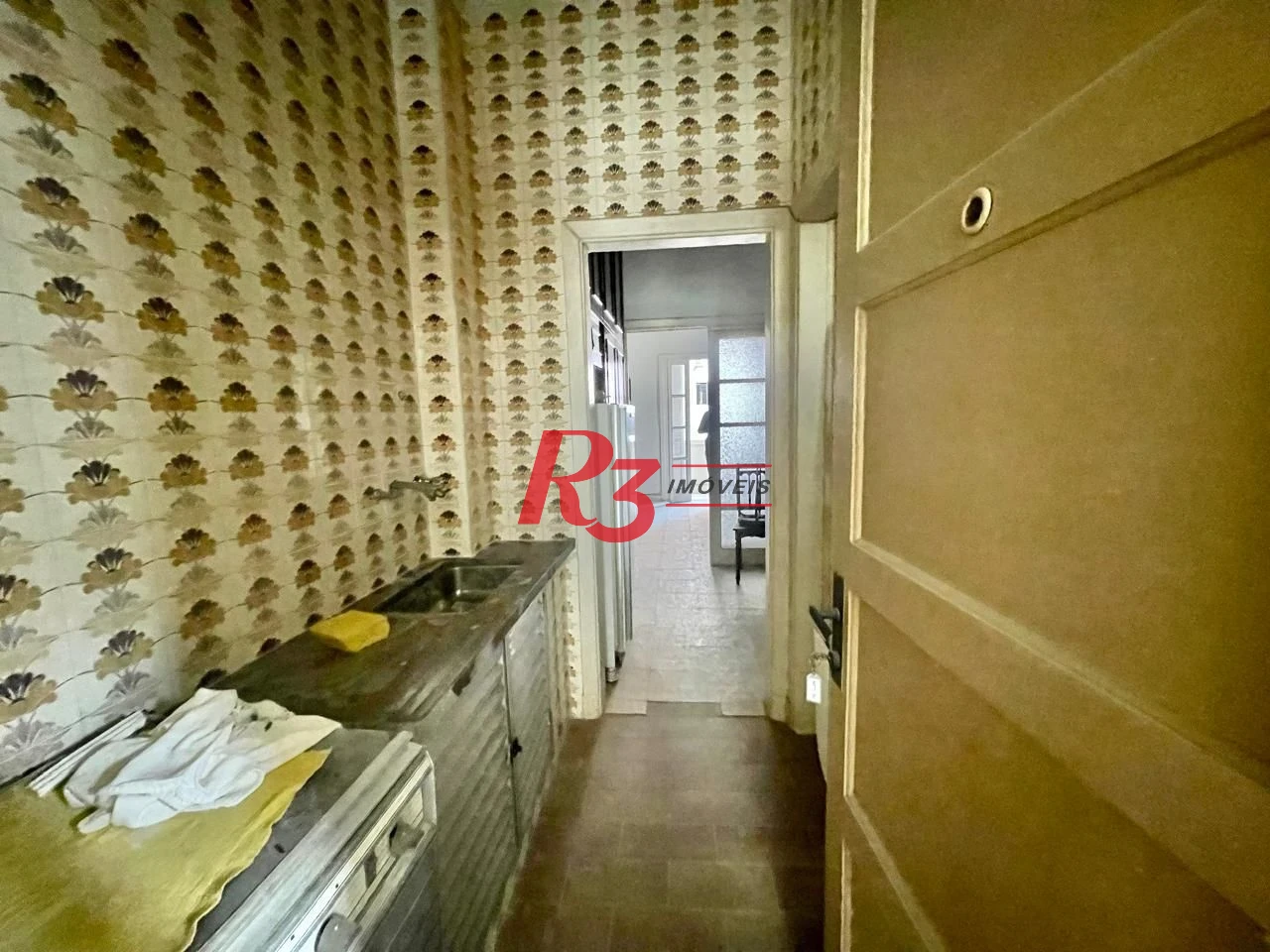 Kitnet com 1 dormitório à venda, 38 m² por R$ 330.000,00 - Boqueirão - Santos/SP