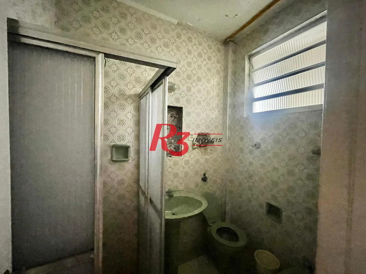 Kitnet com 1 dormitório à venda, 38 m² por R$ 330.000,00 - Boqueirão - Santos/SP