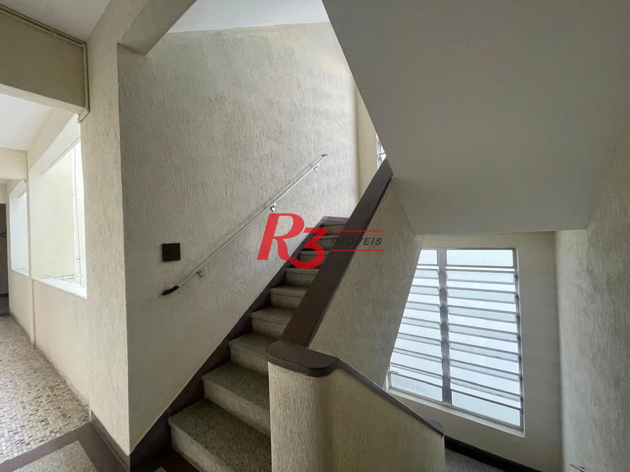 Kitnet com 1 dormitório à venda, 38 m² por R$ 330.000,00 - Boqueirão - Santos/SP