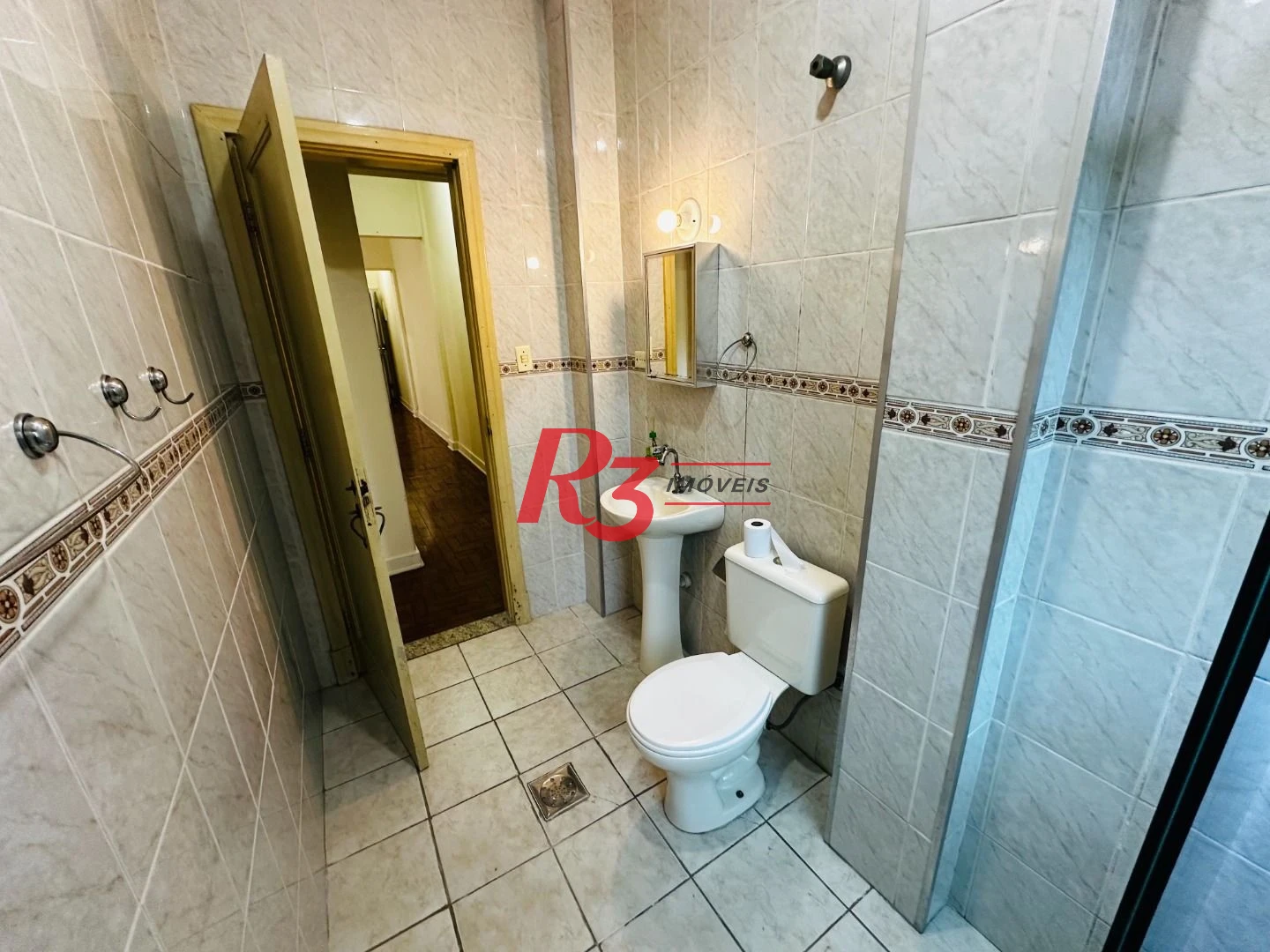 Apartamento com 2 dormitórios à venda, 66 m² por R$ 316.000,00 - José Menino - Santos/SP