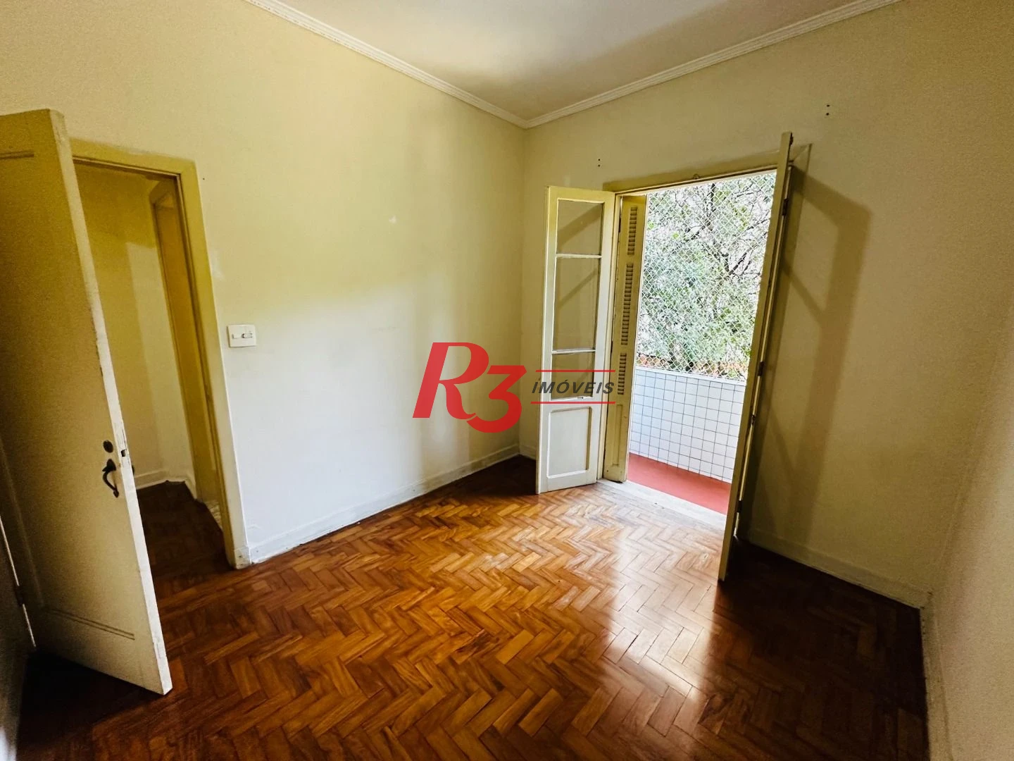 Apartamento com 2 dormitórios à venda, 66 m² por R$ 316.000,00 - José Menino - Santos/SP