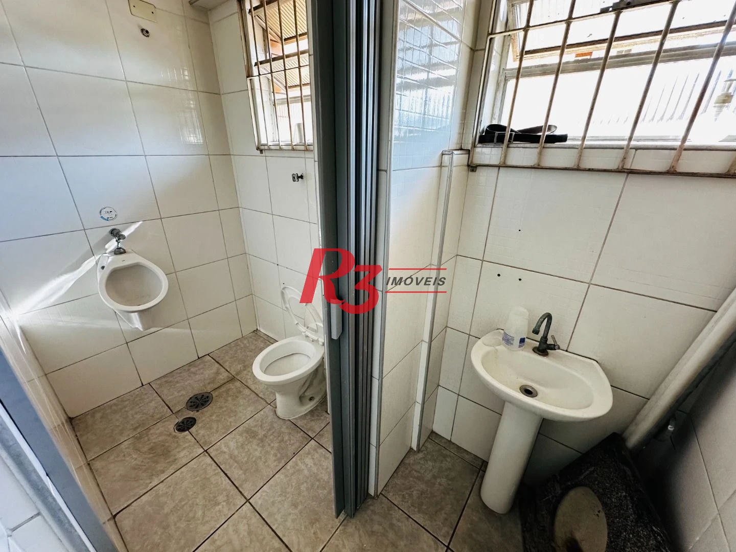 Loja para alugar, 250 m² - Vila Cascatinha - São Vicente/SP