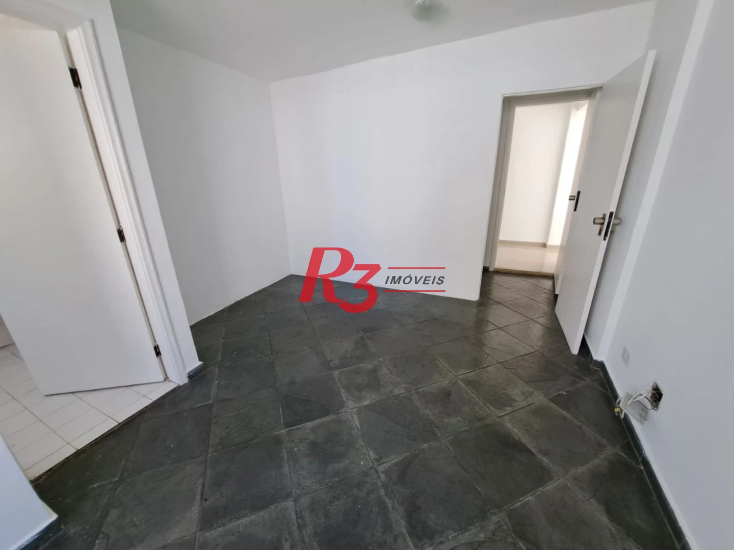 Cobertura com 3 dormitórios à venda, 422 m² por R$ 1.750.000,00 - Ponta da Praia - Santos/SP