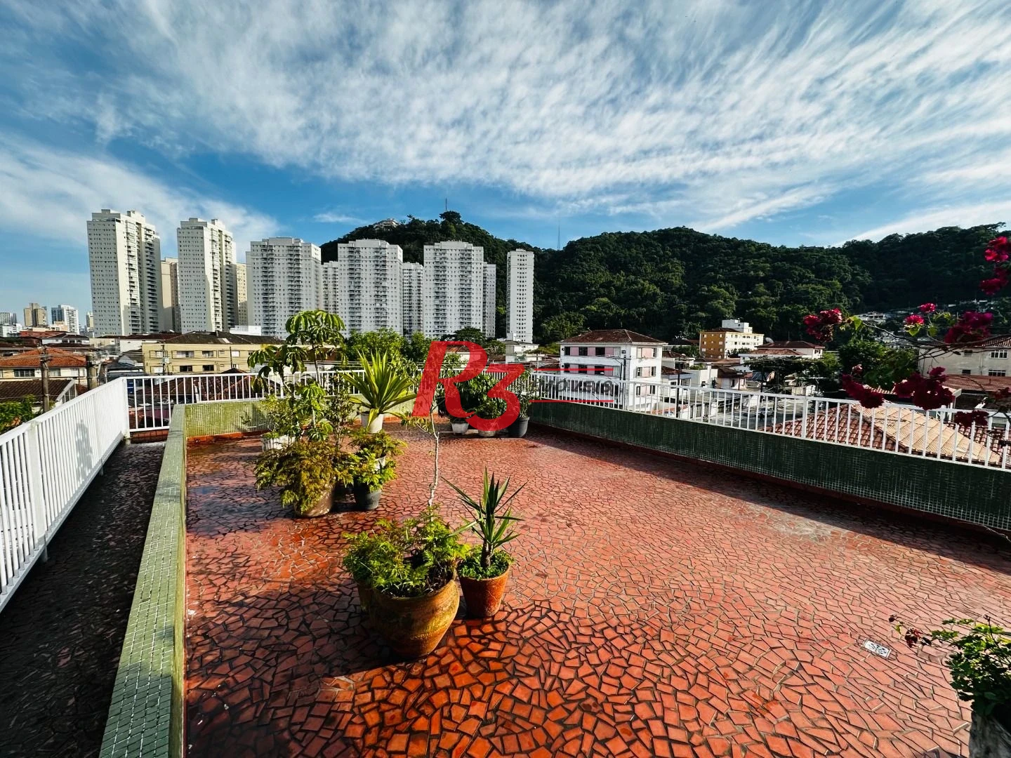 Terreno à venda, 270 m² por R$ 1.980.000,00 - Marapé - Santos/SP